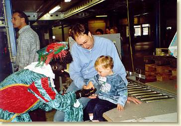 20051127-02 Snoep van zwarte piet